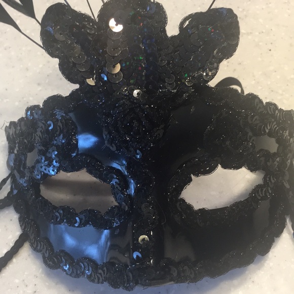 Face Mask - Picture 3 of 3